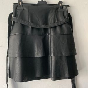 Guess Black Faux Leather Skirt